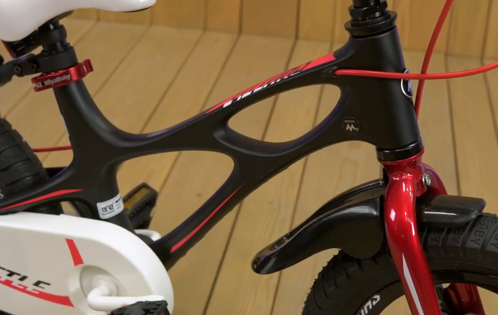 Обзор ROYAL BABY SPACE SHUTTLE 14. Детский велосипед с дисковыми тормозами